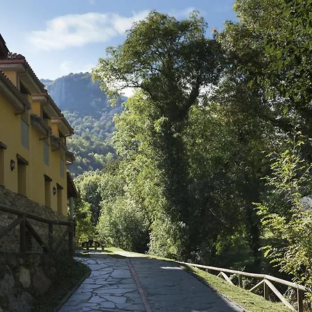 Apartment Auriz Turismo Rural Pola de Somiedo